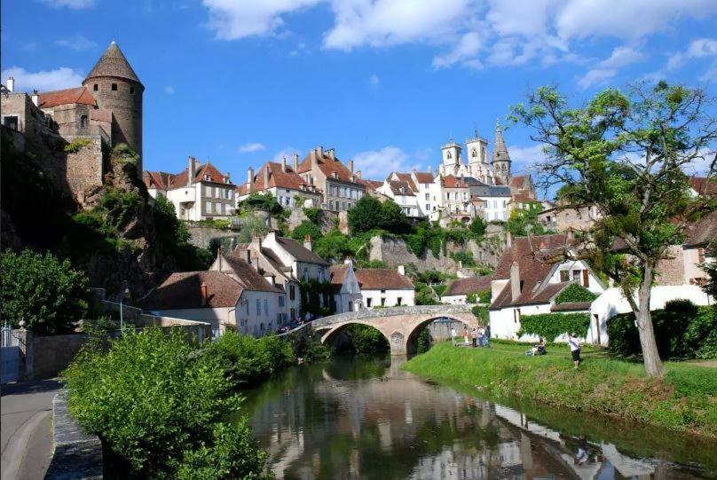 Etape Du Pont Pinard Holiday home Semur-en-Auxois